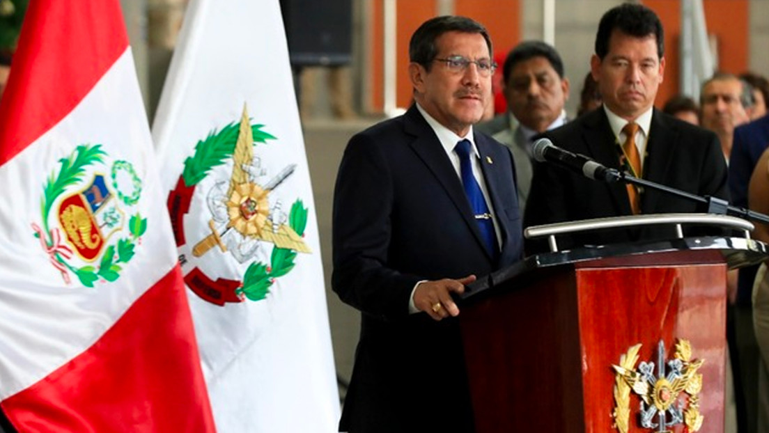 ¿Qué busca el Gobierno de Perú con el polémico viaje a EE.UU. del ministro de Defensa?