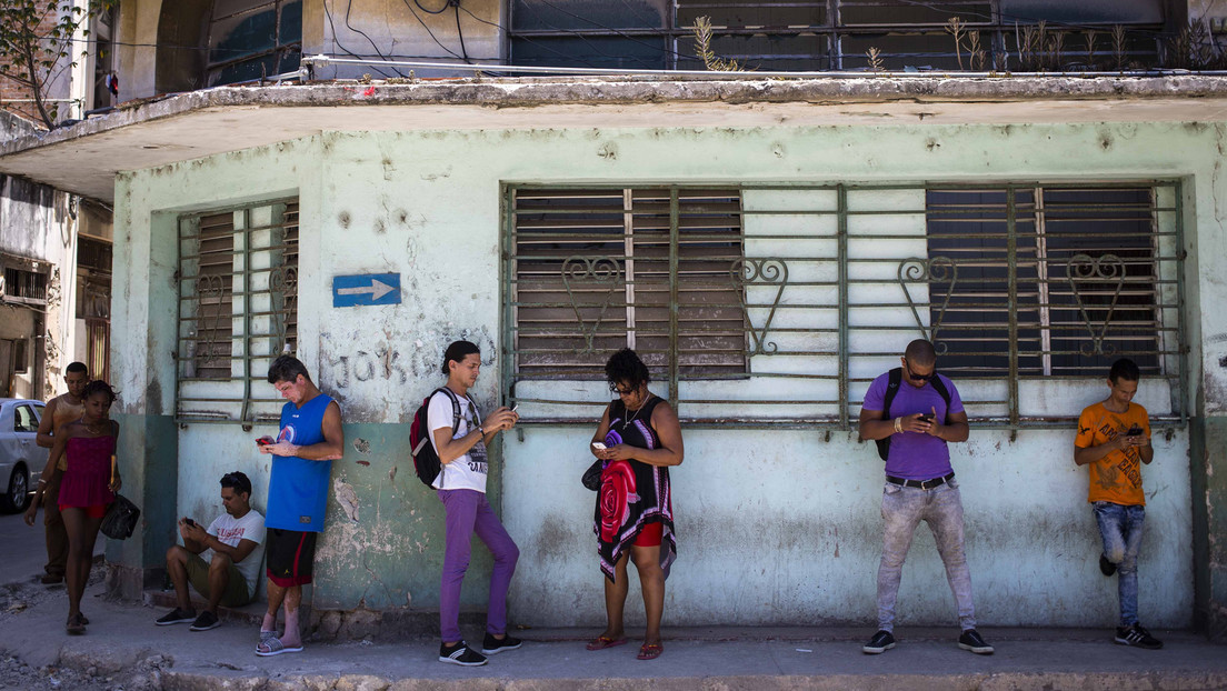 Avanzan proyectos para llevar Internet de alta velocidad a regiones remotas de Cuba