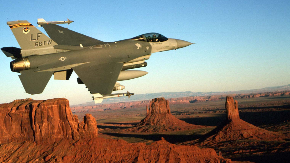 La Fuerza Aérea de Ucrania no espera la entrega de cazas F-16 en 2023