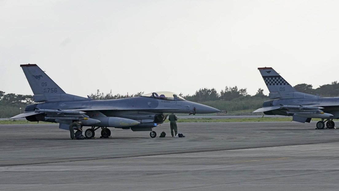Reuters: EE.UU. acordó el envío de cazas F-16 a Ucrania desde Dinamarca y Países Bajos