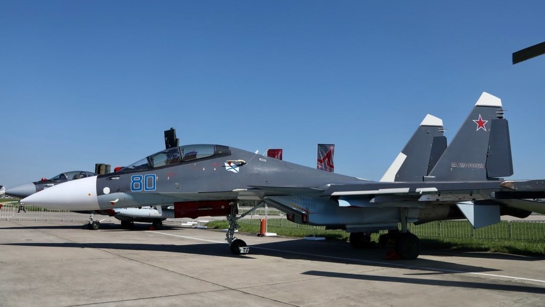 FOTOS: Rusia presenta su caza modernizado Su-30CM2 y los Su-57 y Su-34 en Army 2023