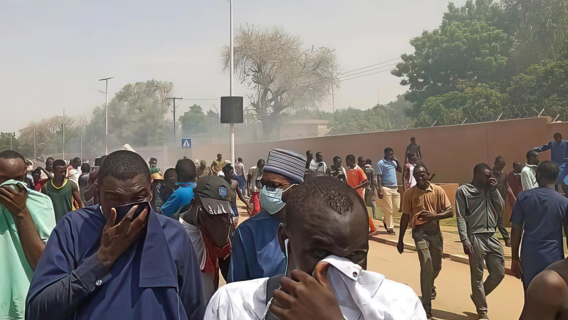 Politico: Aumentan las tensiones entre Francia y EE.UU. por sus diferencias sobre Níger