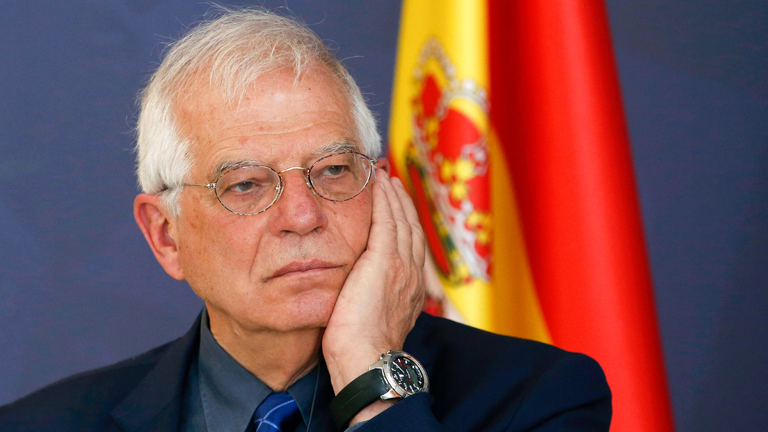Borrell lamenta que el Gobierno español "dependa de alguien a quien le importa un carajo"
