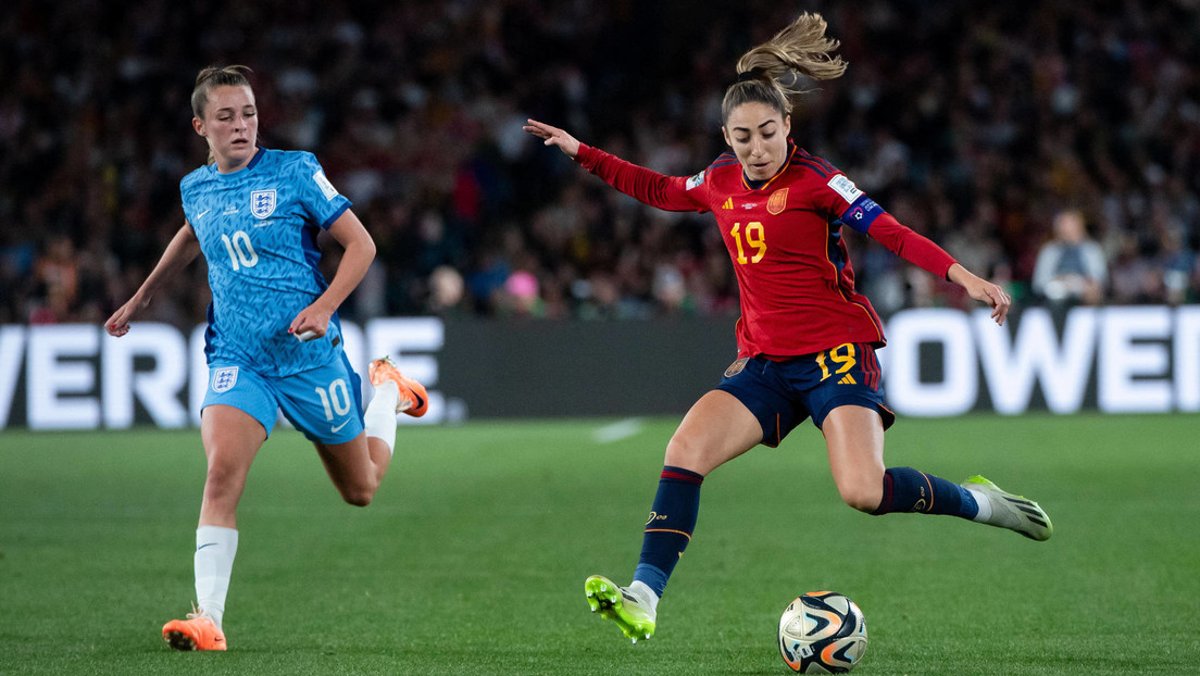 Futbolista que dio la victoria a España en el Mundial Femenino se entera que su padre murió un día antes