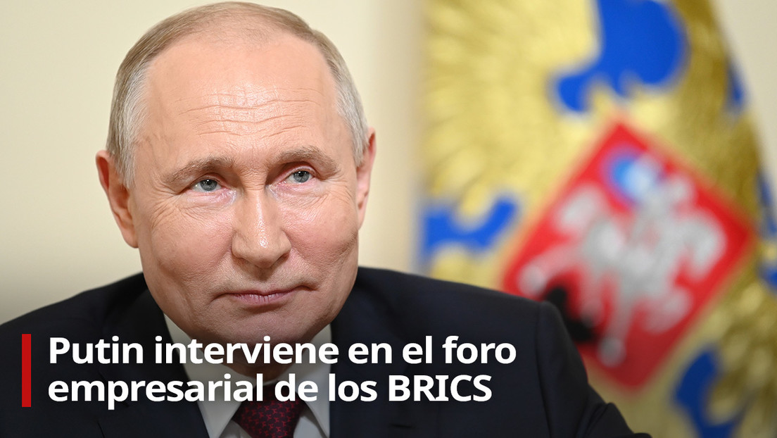 Putin: "El irreversible proceso de desdolarización gana fuerza en los pagos del BRICS"