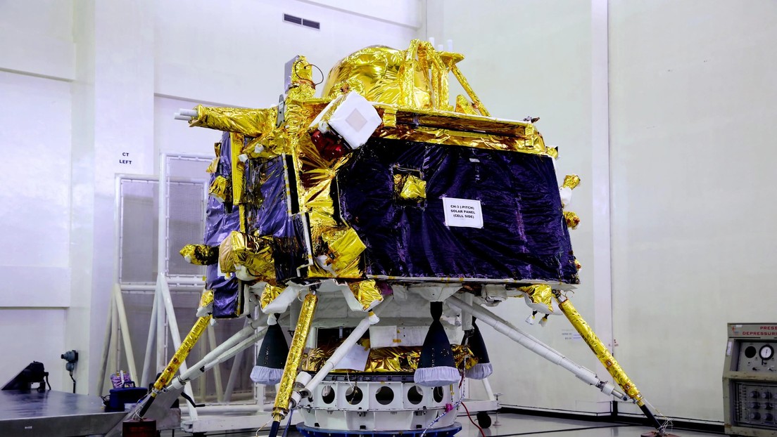 La India intentará aterrizar por primera vez una sonda en el polo sur de Luna esta semana