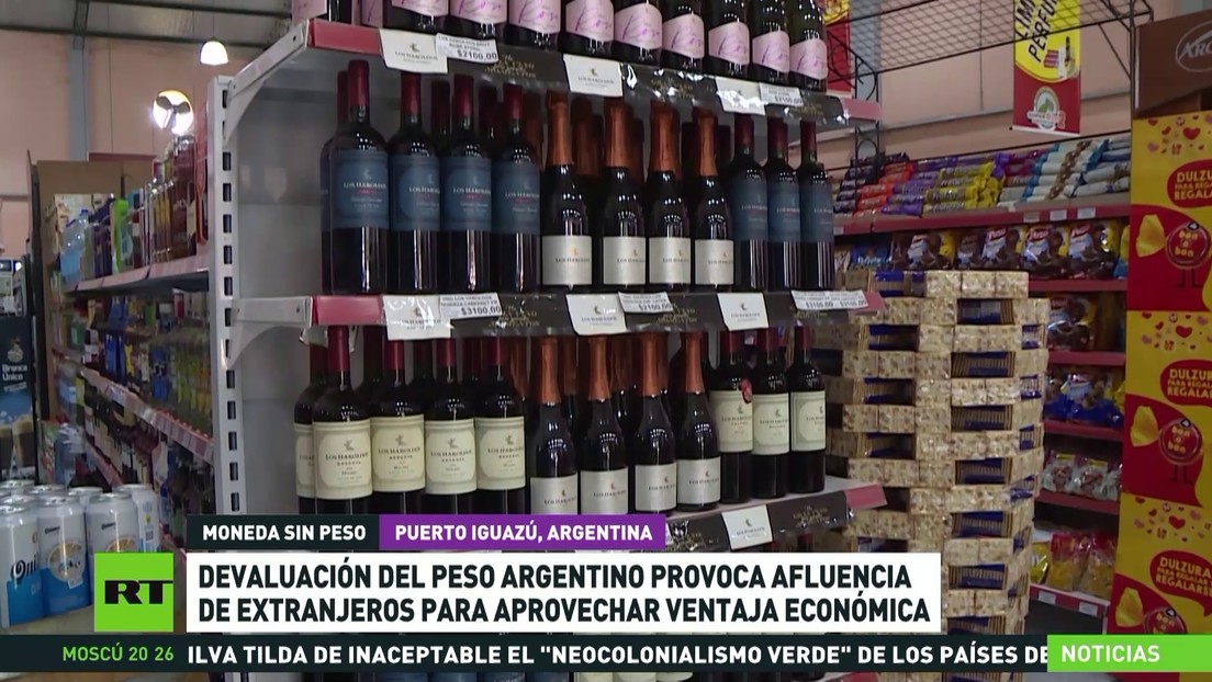 Devaluación del peso argentino provoca afluencia de extranjeros para aprovechar la ventaja económica