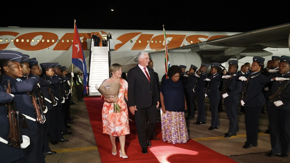 El presidente de Cuba llega a Sudáfrica para participar en la Cumbre de los BRICS