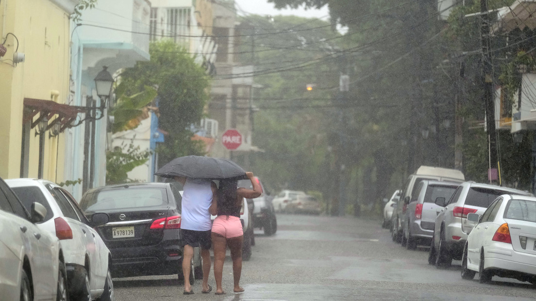 Código rojo y casas inundadas: Los estragos de la tormenta Franklin en República Dominicana
