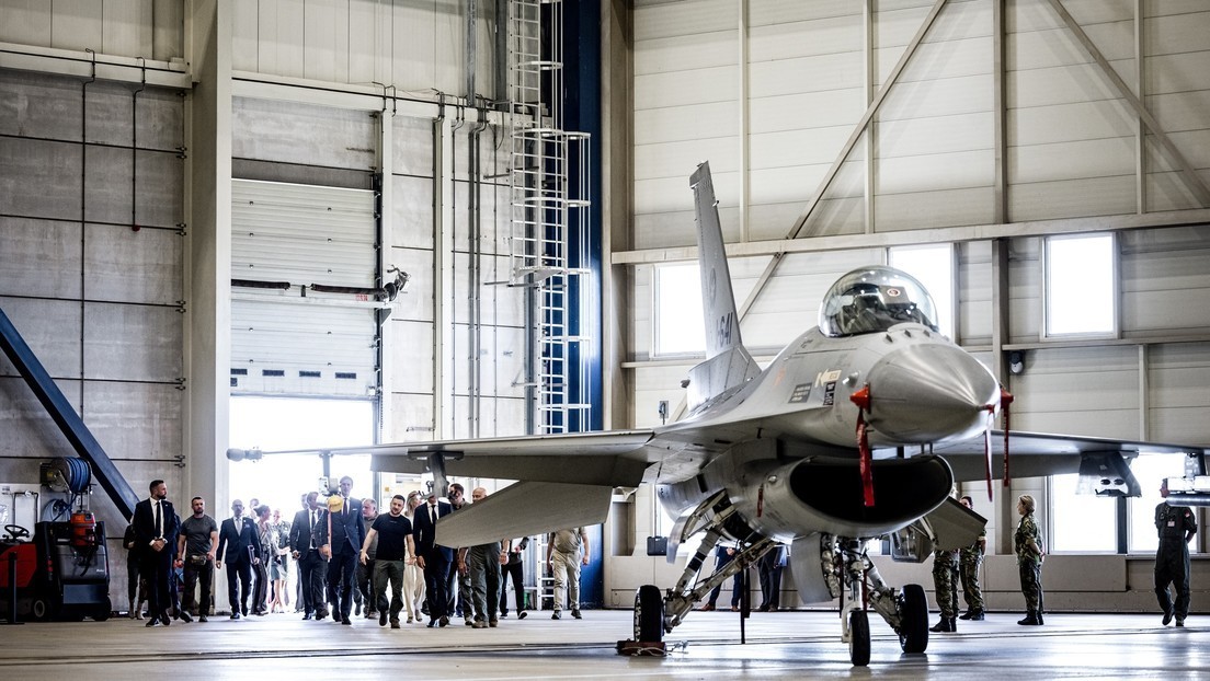 El Pentágono revela cuándo empezará a entrenar a pilotos ucranianos en el manejo de los F-16
