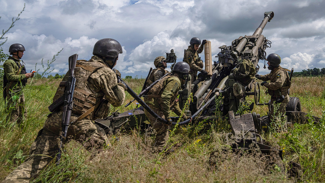 Zelenski informa sobre el inicio de operaciones de una compañía militar británica en Ucrania