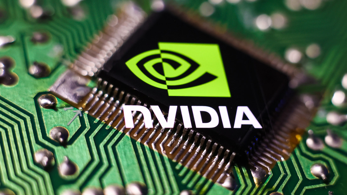 Reuters: EE.UU. frena las exportaciones de algunos microchips de Nvidia y AMD a Oriente Medio