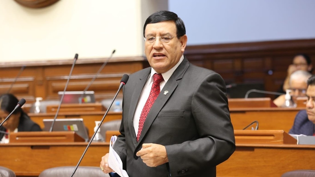Comisión de Ética investigará tres denuncias contra el presidente del Congreso de Perú