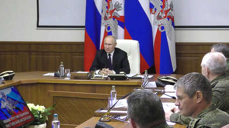 Putin celebra una reunión en el cuartel general de las fuerzas rusas en Rostov del Don
