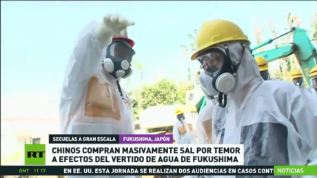 Chinos compran sal masivamente por temor a los efectos del vertido de aguas de Fukushima
