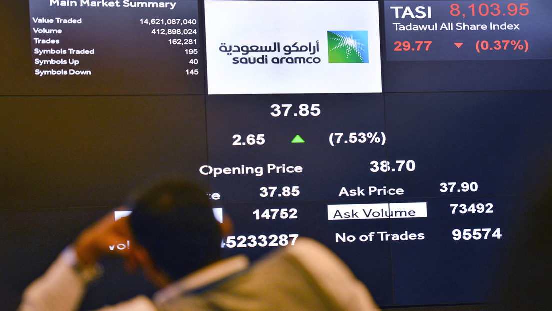 WSJ: La petrolera Aramco planea lanzar este año la mayor venta de acciones en la historia