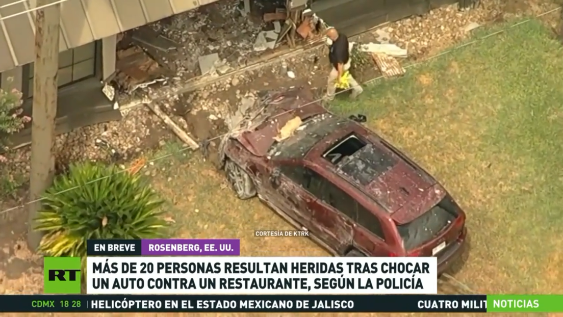 Más de 20 personas resultan heridas tras chocar un auto contra un ...