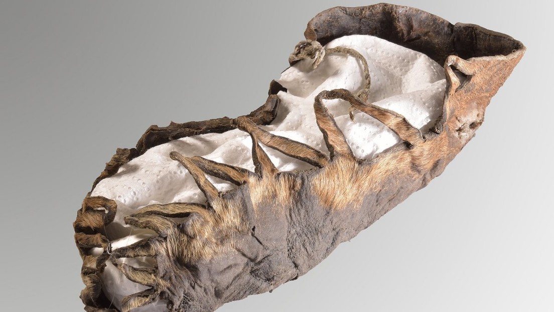 Hallan un zapato infantil de más de 2.000 años de antigüedad en una mina de sal en Austria