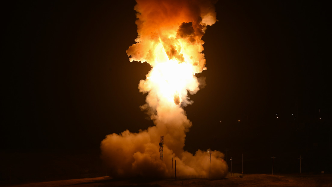 EE.UU. realiza una prueba de un misil balístico intercontinental Minuteman III