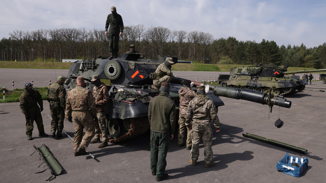 Soldados ucranianos serán entrenados en tanques Leopard prestados de museos