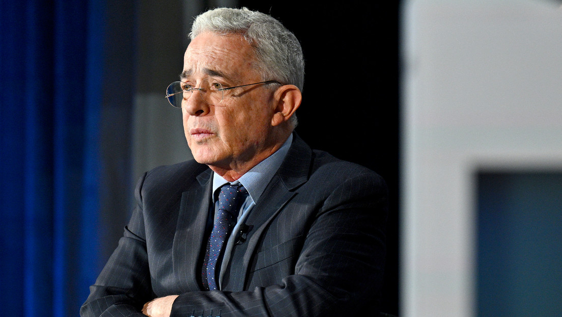 "Yo di la orden": Uribe admite responsabilidad en una operación que dejó 88 muertos en Colombia