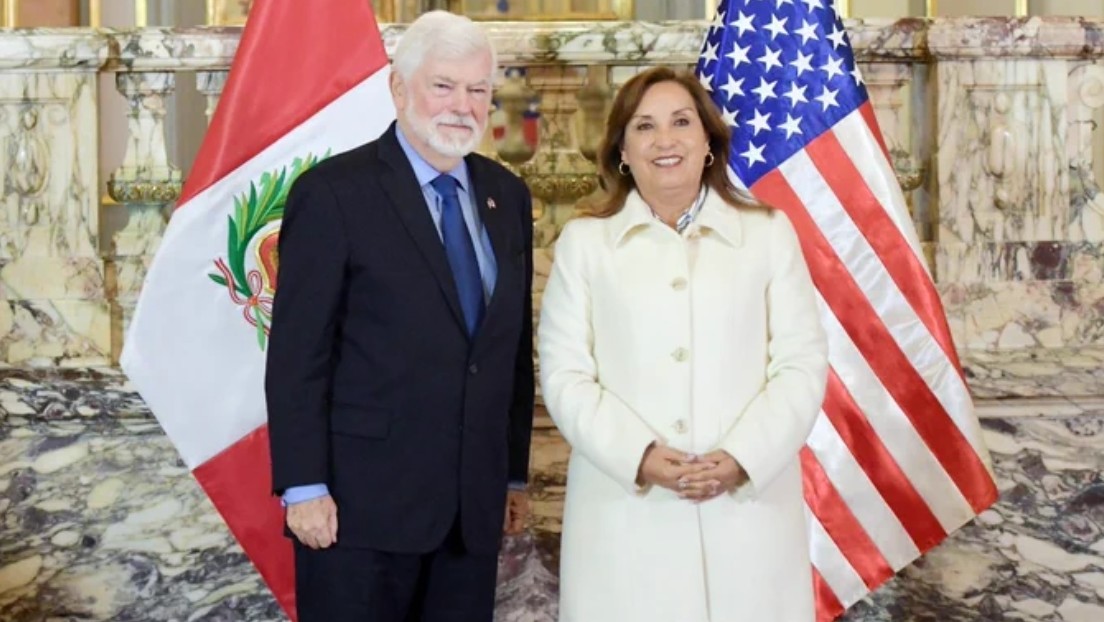 Boluarte recibe en Perú al asesor especial de Biden para las Américas