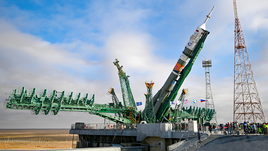 La nave espacial rusa Soyuz MS-24 se acopla a la EEI
