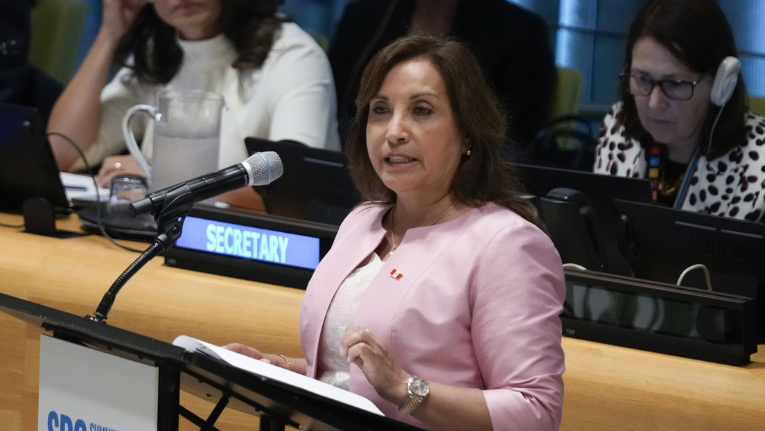 "¡Asesina!": manifestantes increpan a Dina Boluarte durante un foro en Nueva York (VIDEOS)