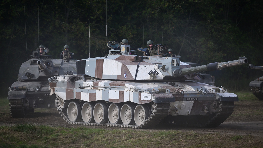 Cientos de tanques y vehículos blindados del Ejército británico podrían contener una sustancia tóxica