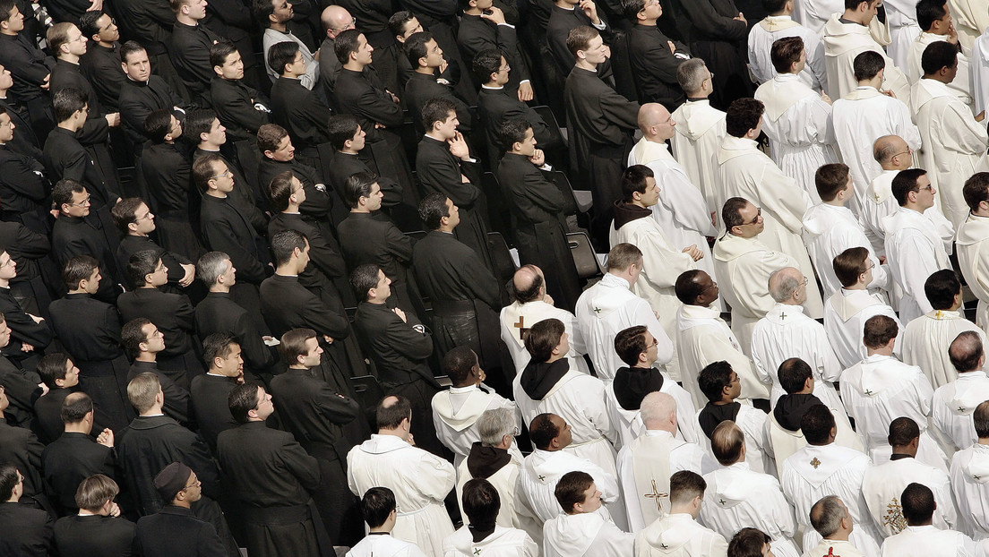 "Es hora de abolir el celibato": Alto cargo de la Iglesia suiza se pronuncia tras escándalo por abusos sexuales