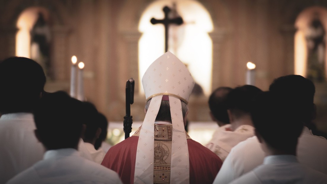 Investigan a un obispo polaco tras una "fiesta sexual" de sacerdotes con un prostituto