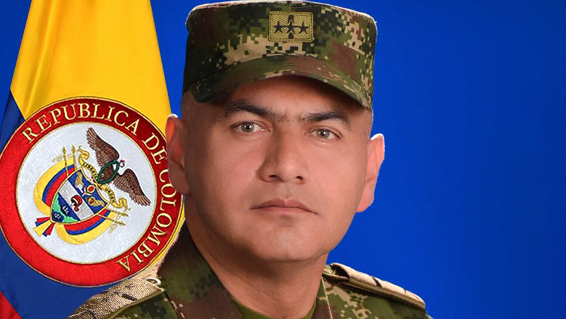 Fiscalía de Colombia indaga a un general del Ejército por corrupción, acoso y nexos con criminales