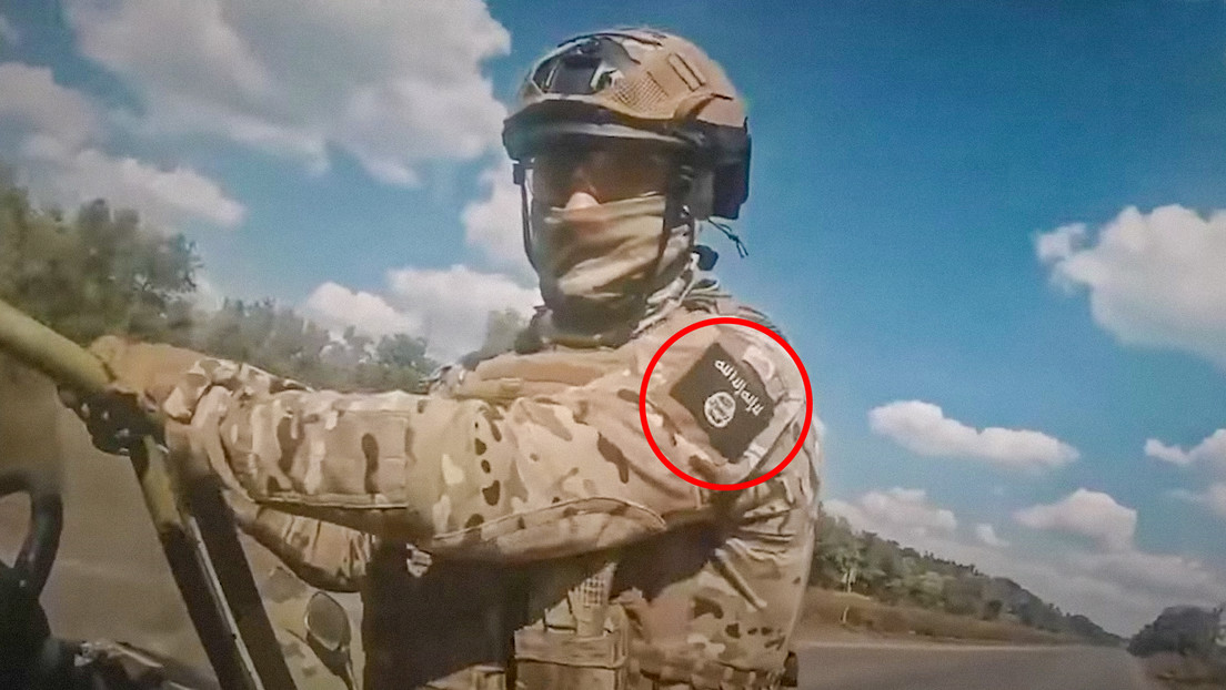 Otra insignia dudosa detectada en las filas de los militares de Ucrania (VIDEO)