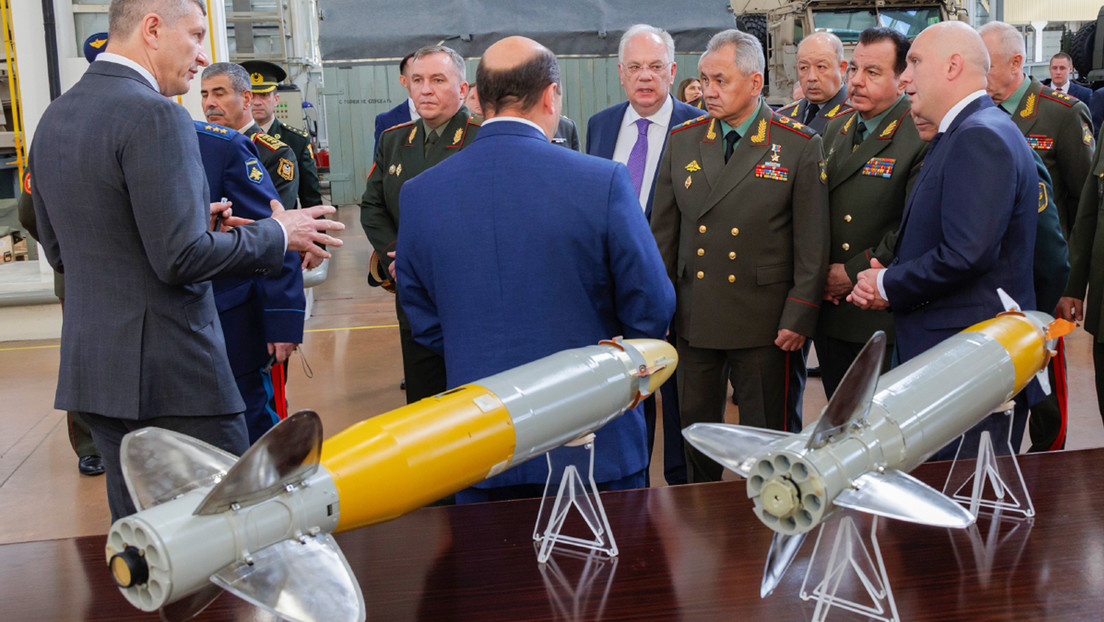 VIDEO: El ministro de Defensa ruso enseña a homólogos extranjeros nuevas armas fabricadas en Tula
