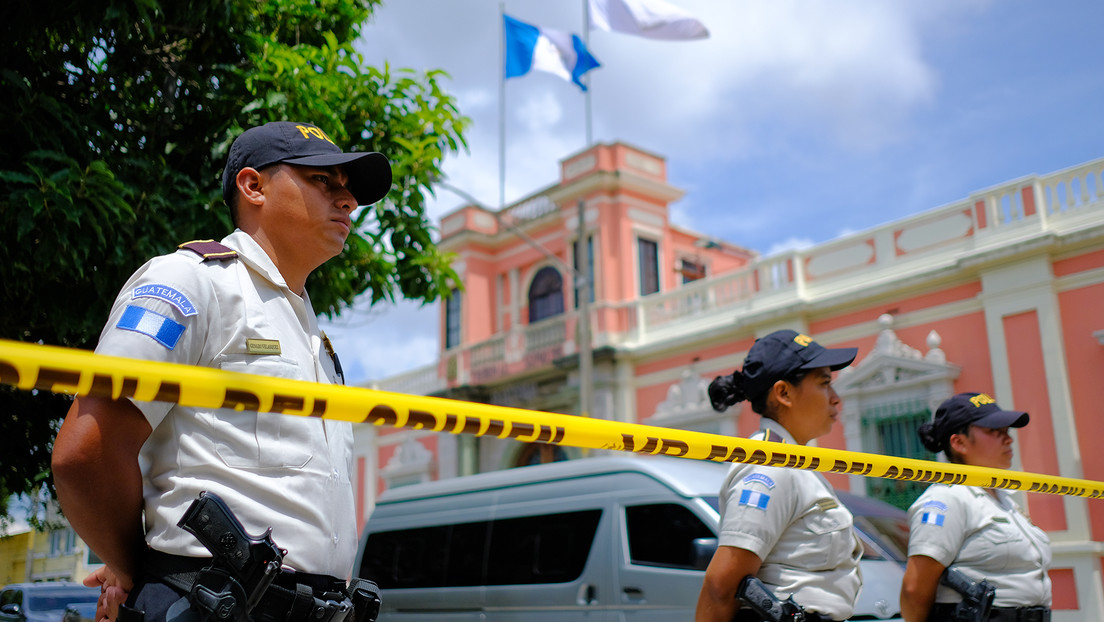 Denuncian en Guatemala el secuestro por fiscales de actas electorales que registraron la victoria de Arévalo