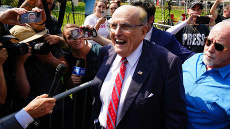Rudy Giuliani se declara inocente de intentar revertir las elecciones en el estado de Georgia