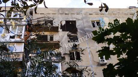 Un misil ucraniano vuelve a impactar contra un edificio residencial de Donetsk (VIDEO)