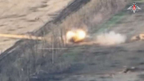 VIDEO: Rusia muestra la destrucción de un tanque ucraniano que abrió fuego contra sus posiciones