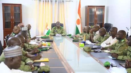 Junta militar de Níger acusa a Francia de desplegar fuerzas en varios países de la CEDEAO para una intervención