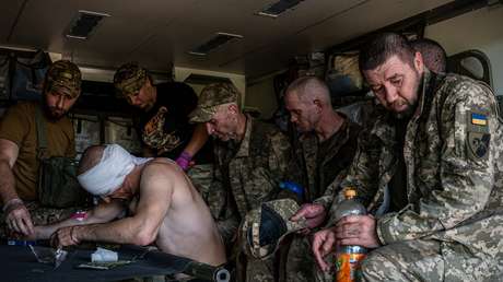 "Estoy dispuesto a pegarme un tiro en la pierna": La fatídica lucha de los reclutas ucranianos para evitar el frente