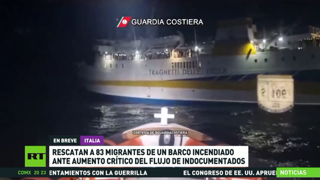 La Guardia Costera italiana rescata a 177 personas de un barco incendiado que trasladaba migrantes