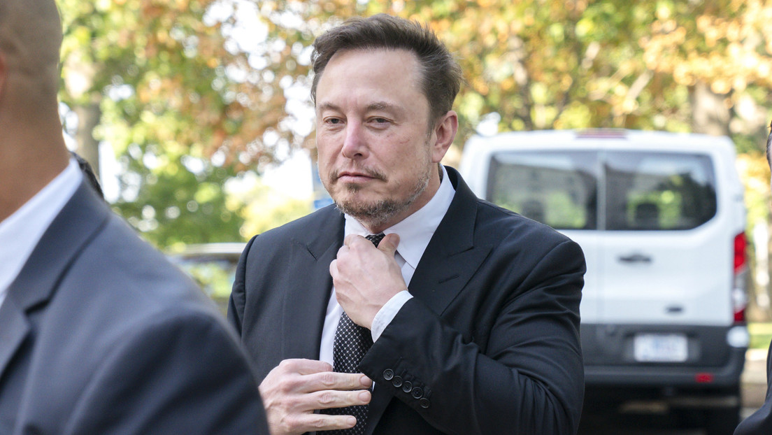 El presidente del Parlamento ucraniano tacha a Musk de "estar de mierda hasta los ojos"