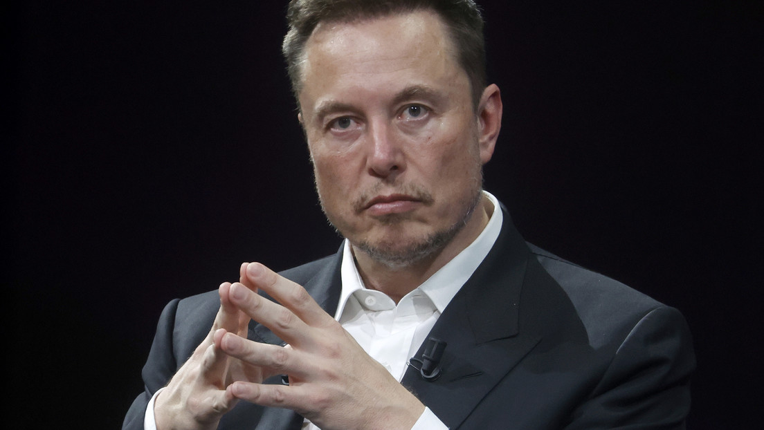 Musk pide "medidas punitivas" contra los  funcionarios que "abusan de su poder regulatorio" tras ser demandado por su compra de X