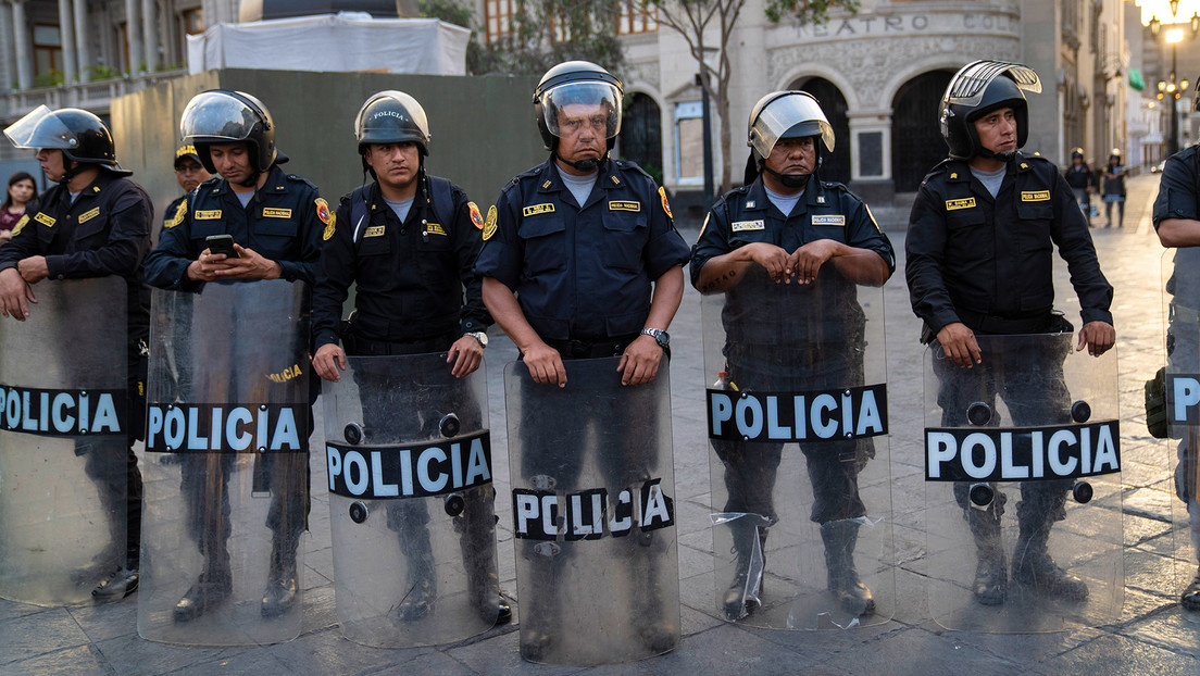 "Siempre hay abusos": Gobierno de Perú reconoce que nuevas normas pueden arrojar excesos policiales