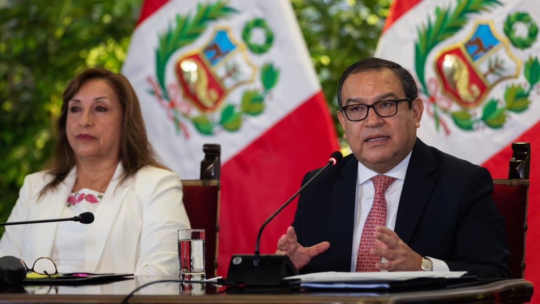 Gobierno de Perú anuncia proyecto "histórico" que crearía pensión mínima para el sistema privado