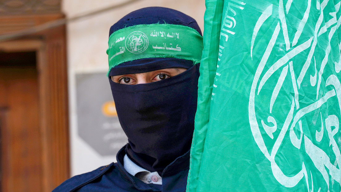Plantean dudas ante un video de una mujer y dos niños israelíes presuntamente liberados por Hamás