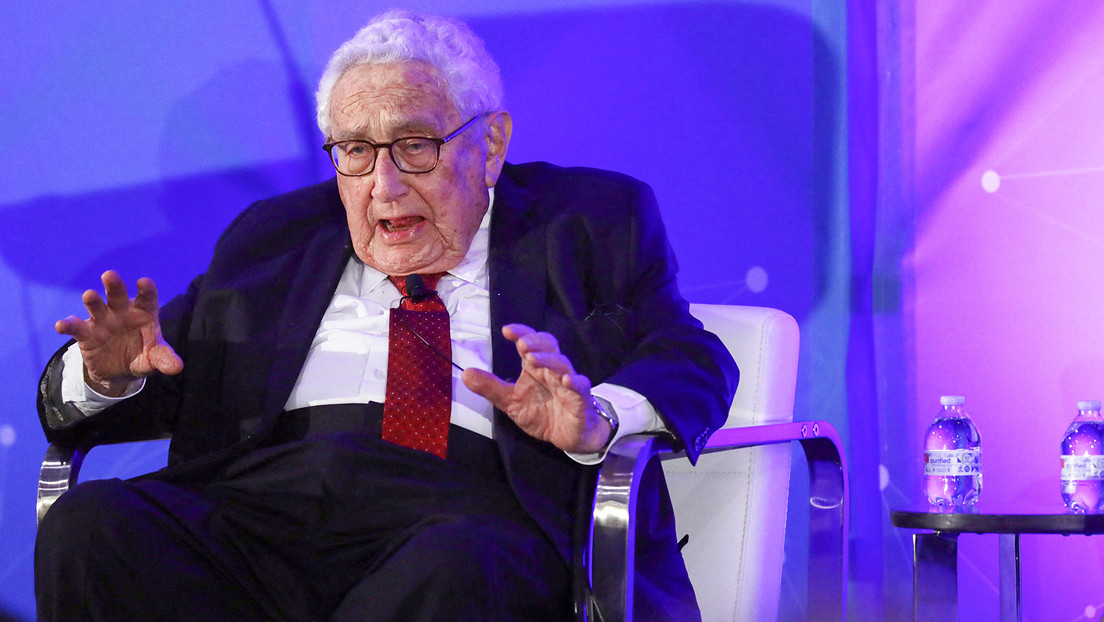 Kissinger: Europa cometió "un grave error" al acoger a tantos migrantes