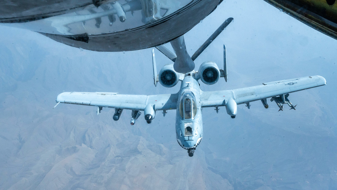 EE.UU. envía más aviones de combate A-10 y cazas F-15 a Oriente Medio