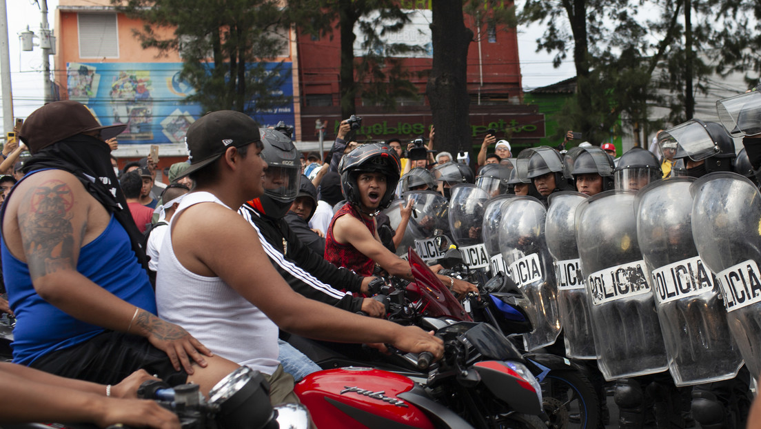 La transición en Guatemala avanza entre protestas y bloqueos por el embate judicial contra Arévalo