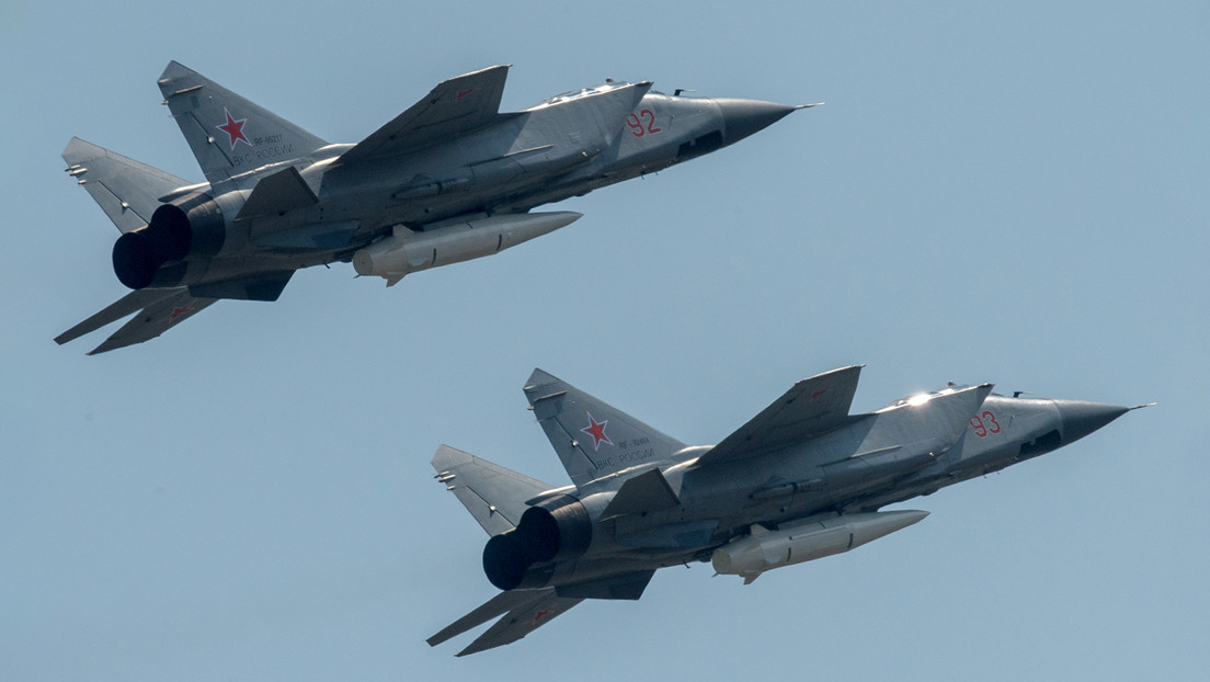 Putin: "Aviones rusos con misiles hipersónicos Kinzhal comienzan a patrullar el mar Negro"
